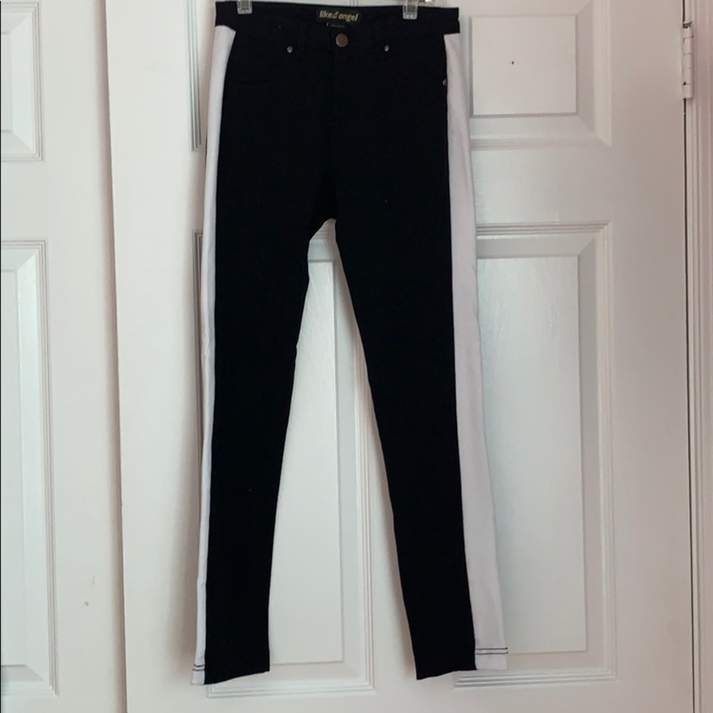 Black and white pants barely worn